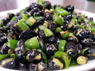 尖椒炒黑豆的做法