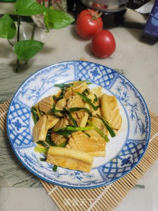 姜葱炒鱿鱼的做法