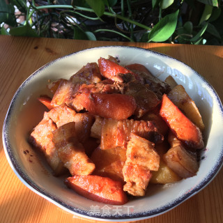五花肉烧土豆的做法