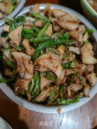 青椒肥肠的做法
