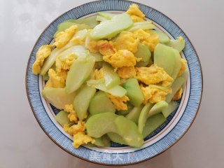 佛手瓜炒鸡蛋的做法