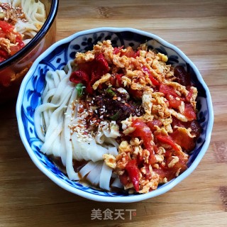 辣皮子番茄鸡蛋面的做法