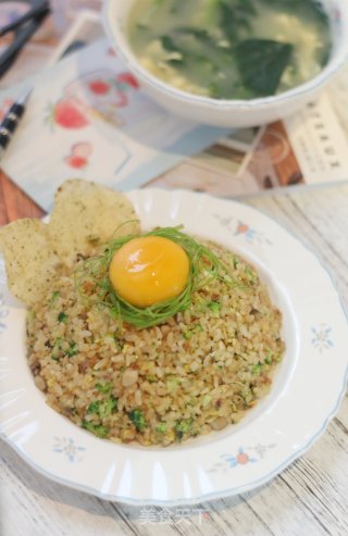 剩饭改造之海苔薯片炒饭！的做法