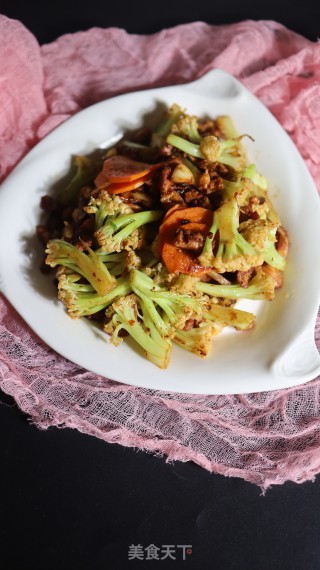 鸭肉煸炒花菜的做法