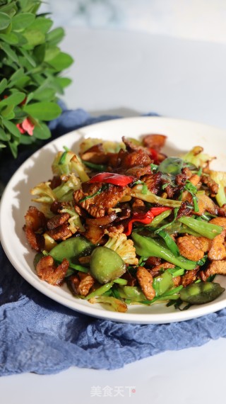 扁豆花菜炒肉的做法