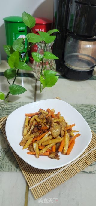 肉片炒藕条的做法