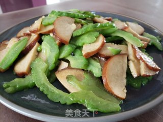 苦瓜炒豆腐卷的做法