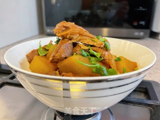 牛坑腩焖萝卜的做法
