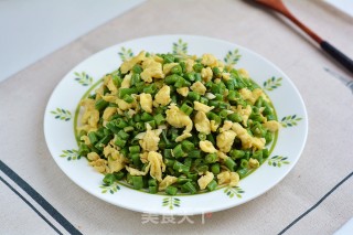 鸡蛋炒豇豆的做法