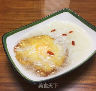 煎蛋白萝卜丝汤的做法