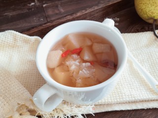 银耳梨子汤的做法