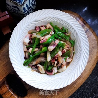 黑胡椒青椒炒章鱼的做法