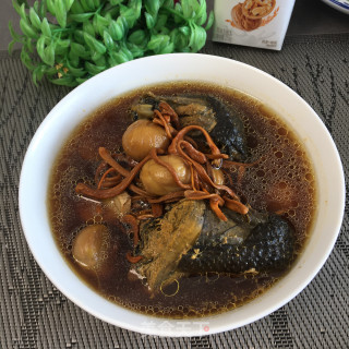 板栗虫草花煲乌鸡的做法