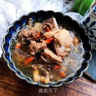 松茸炖鸡汤的做法