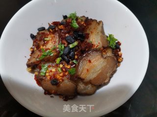 乡里腊肉蒸盐辣椒的做法