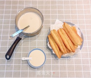 简易制作炸油条的做法