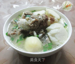 香芋筒骨汤的做法