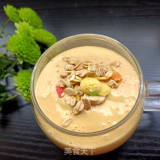麦片芒果奶昔