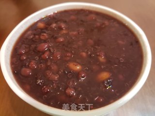 眉豆黑米藜麦粥的做法