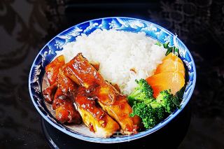 照烧鸡腿饭的做法