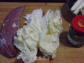 口蘑白菜的做法步骤：1