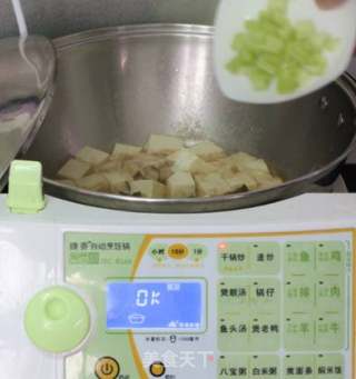 虾酱炒豆腐的做法步骤：8