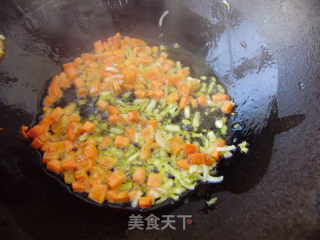 健康早餐----玉米热狗炒饭的做法步骤：5