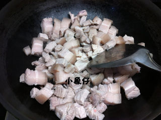 红烧肉的做法步骤：4