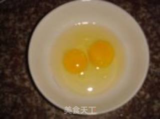 榨菜蛋卷的做法步骤：2