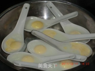 清蒸鹌鹑蛋的做法步骤：2