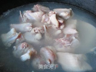 榨菜玉米鸭块汤的做法步骤：9