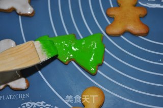 【圣诞花色姜饼】——让小朋友爱不释手的礼物的做法步骤：8