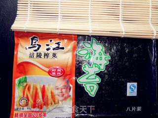 榨菜寿司的做法步骤：1