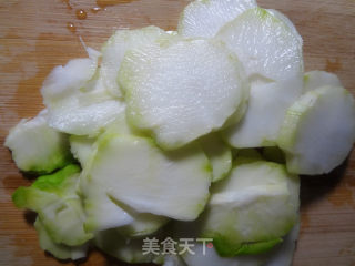 翡翠头排骨煲汤的做法步骤：2
