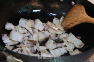 五花肉炒酸菜的做法步骤：5