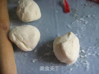 菊花馒头的做法步骤：2