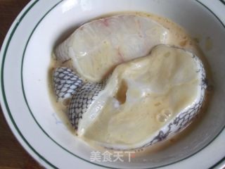 香煎鳕鱼的做法步骤：2