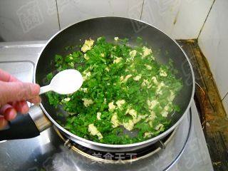 咖喱芹菜鸡蛋饼的做法步骤：6