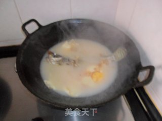 金针荷包桂鱼汤的做法步骤：10