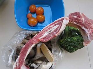 消积健脾—三鲜排骨汤的做法步骤：1