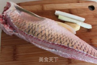 糖醋鱼块的做法步骤：1