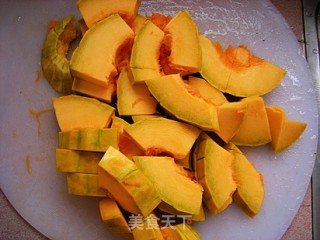 减肥餐——清蒸南瓜的做法步骤：3