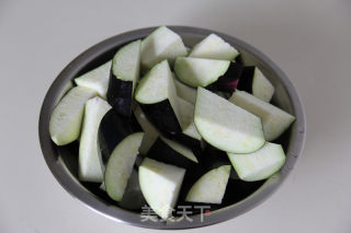 红烧茄子的做法步骤：1