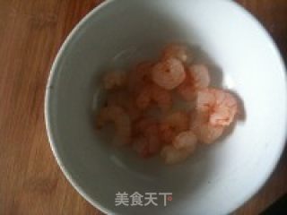 虾仁炒饭的做法步骤：2