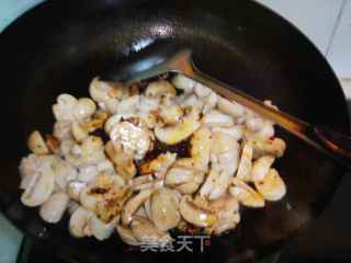 牛腩口蘑炖土豆粉的做法步骤：6