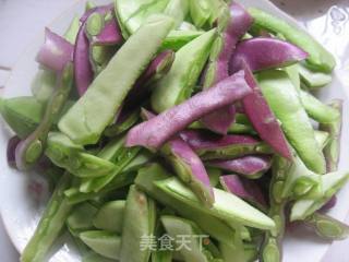 榨菜扁豆的做法步骤：1
