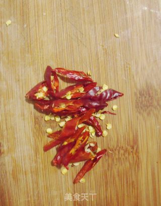 百吃不厌的一道素菜---酸辣炒白菜的做法步骤：3