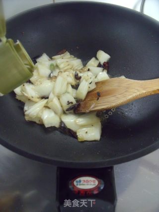 百吃不厌的一道素菜---酸辣炒白菜的做法步骤：6