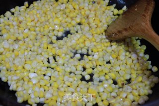 满地黄金（肉末玉米）的做法步骤：2