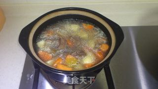 咖喱牛腩的做法步骤：3